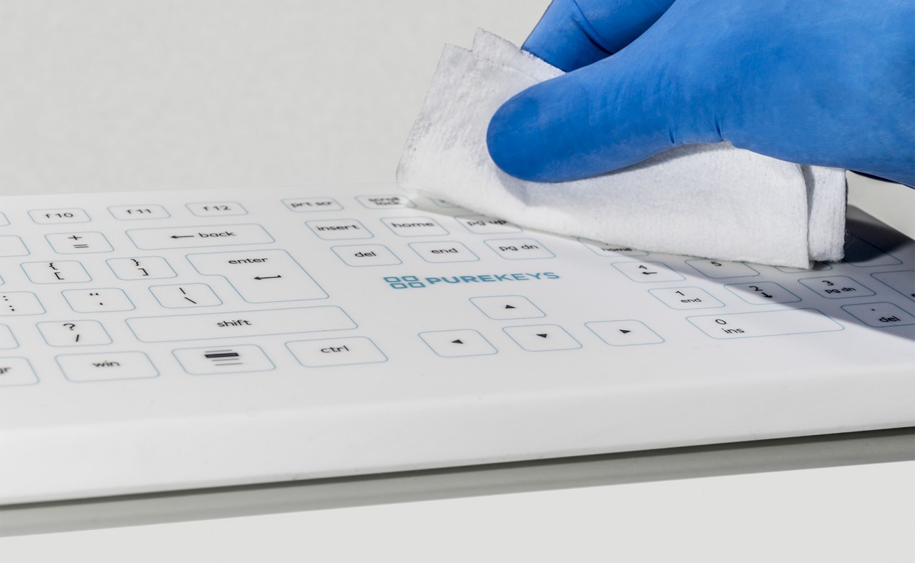 Wireless keyboard cleaning Wireless keyboard cleaning